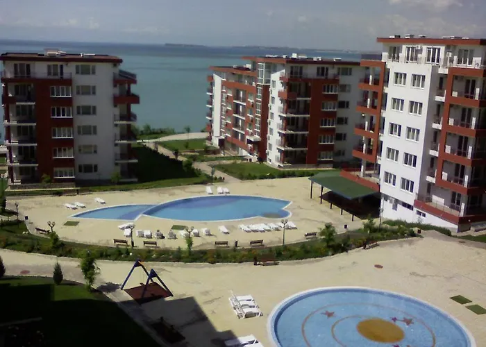 Private In Marina View Fort Beach Daire