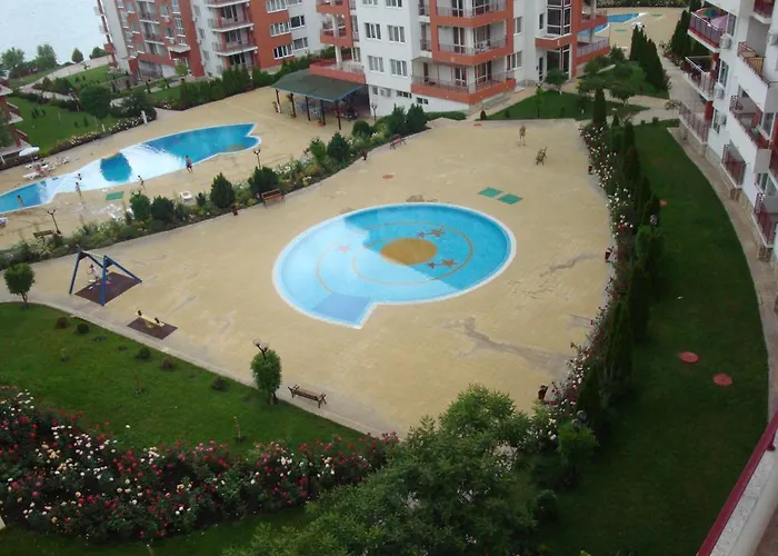 Private In Marina View Fort Beach